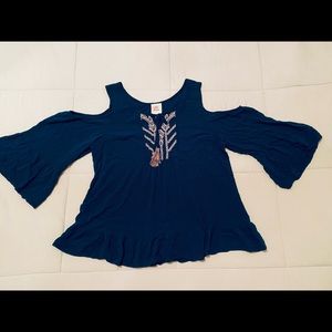 Knox Rose Open Shoulder Quarter Length Sleeve Top